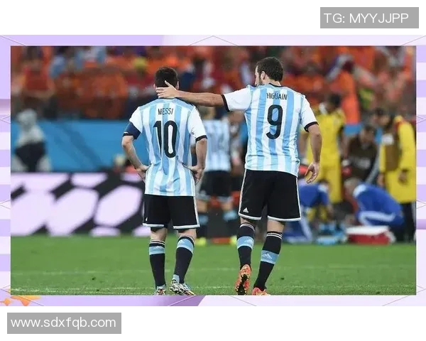 回顾辉煌岁月香港足球明星队传奇阵容全解析